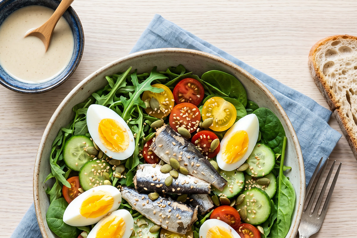 RECEPT: Mediterrane Salade met Sardines en Tahin-Citroen Dressing